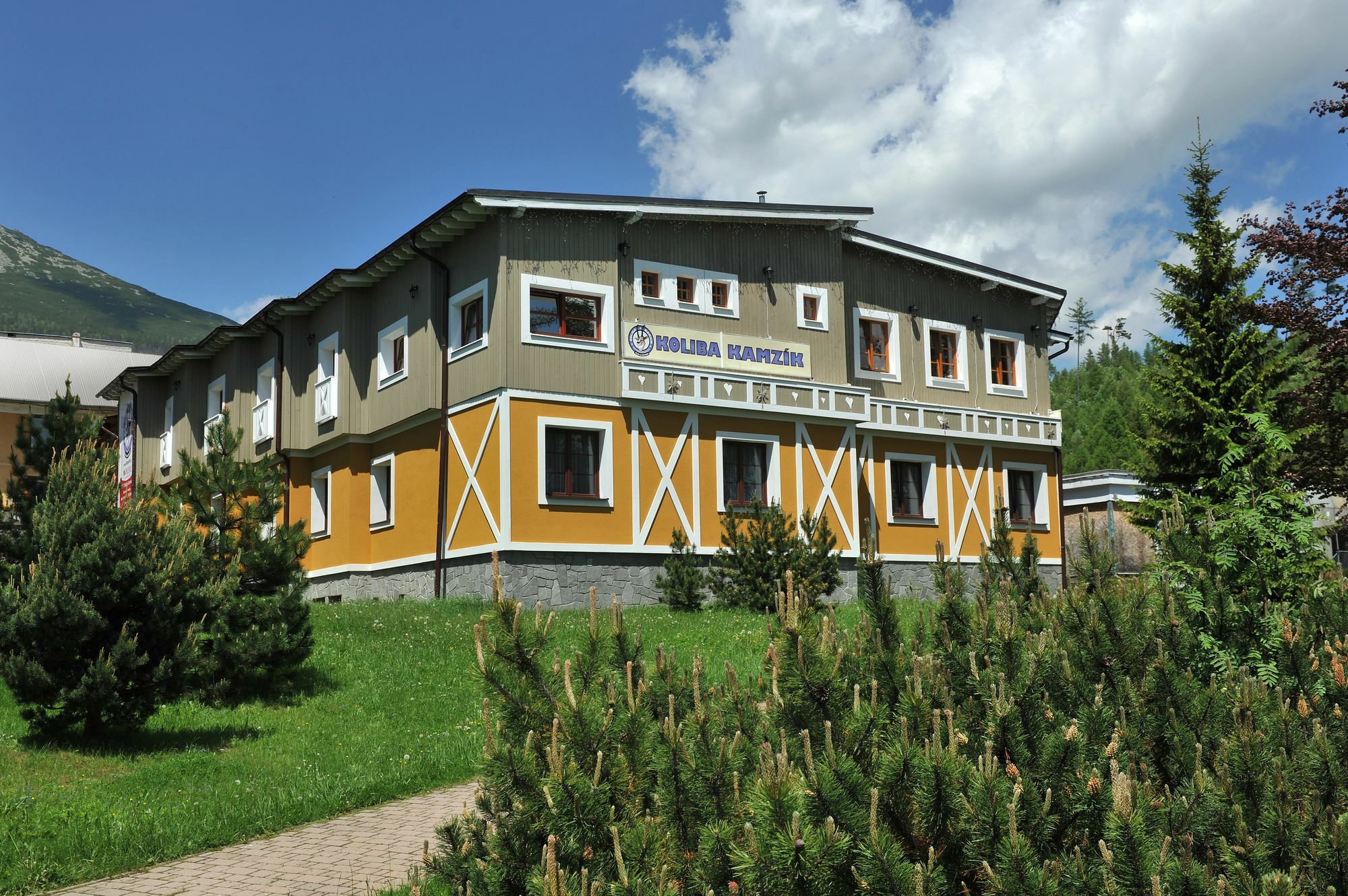 Aplend Koliba Kamzik Aparthotel Vysoke Tatry Bagian luar foto